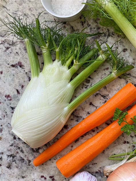 How does Fennel Carrots & Pearl Onions Sauteed 4 oz fit into your Daily Goals - calories, carbs, nutrition