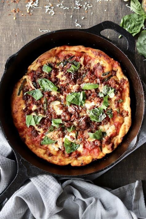 How does Fennel Chicken Sausage Pizza fit into your Daily Goals - calories, carbs, nutrition