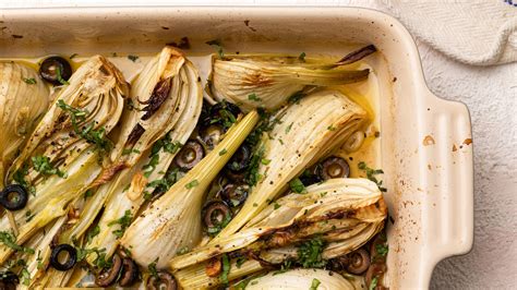 How does Fennel Roasted Lemon 2 Wedges fit into your Daily Goals - calories, carbs, nutrition