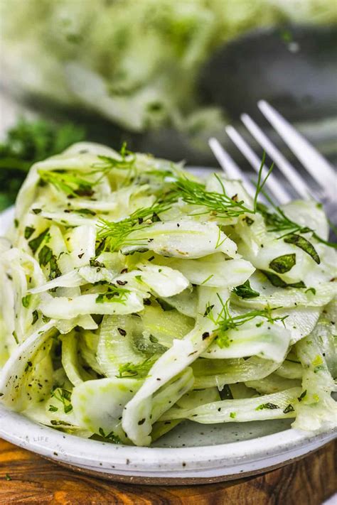 How does Fennel and Lemon Salad fit into your Daily Goals - calories, carbs, nutrition