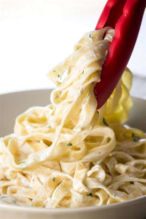 How does Fettucini Alfredo fit into your Daily Goals - calories, carbs, nutrition