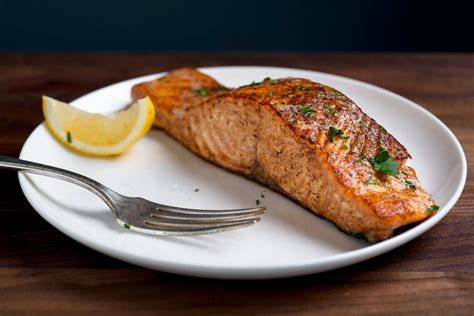 How does Flaked Roast Salmon, Sliced Egg, Baby Gem & Dijon Mayonnaise fit into your Daily Goals - calories, carbs, nutrition