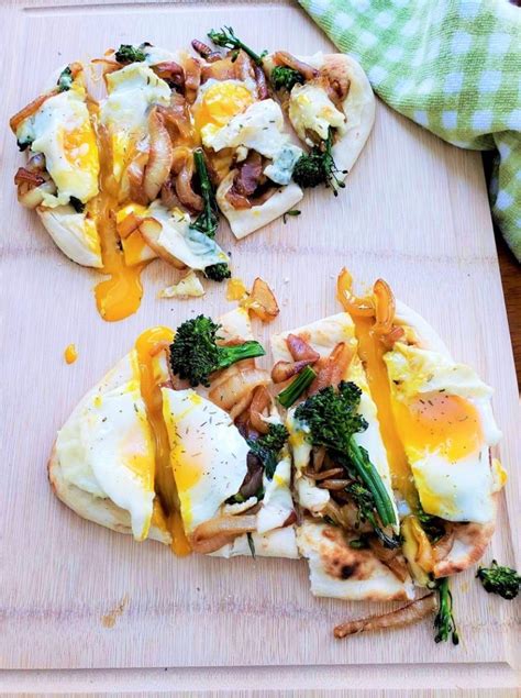 How does Flatbread Breakfast fit into your Daily Goals - calories, carbs, nutrition