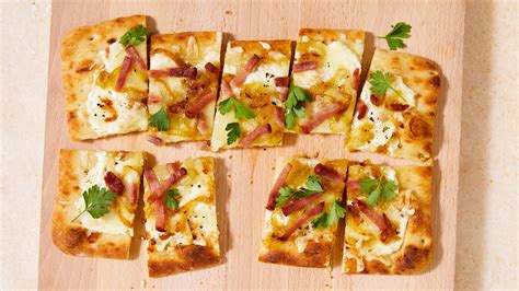 How does Flatbread with Ham and Cheese fit into your Daily Goals - calories, carbs, nutrition