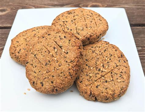 How does Flax Seed Bread fit into your Daily Goals - calories, carbs, nutrition