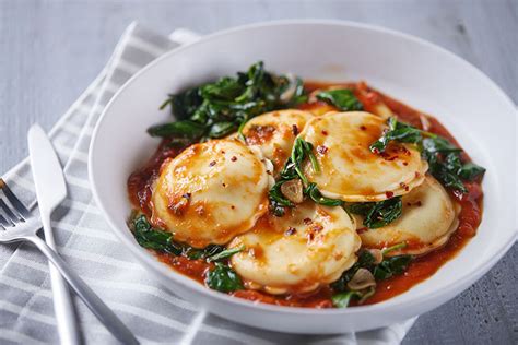 How does Florentine Ravioli with Cabernet Sauce, Mozzarella and Parsley, Saut?ed Zucchini (400VEG) fit into your Daily Goals - calories, carbs, nutrition