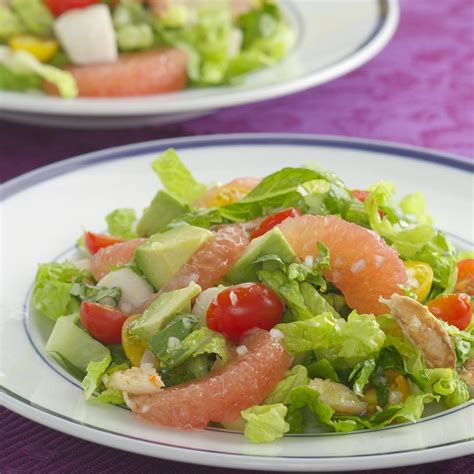 How does Floribbean Seafood Salad, Citrus Vinegrette fit into your Daily Goals - calories, carbs, nutrition