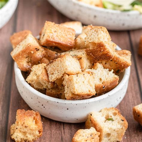 How does Focaccia Croutons fit into your Daily Goals - calories, carbs, nutrition
