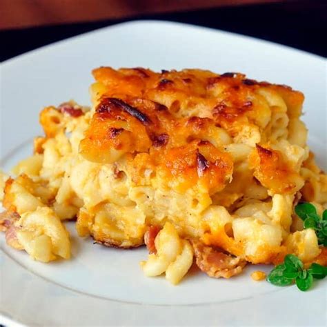 How does Four Cheese and Bacon Mac n Cheese Gratin fit into your Daily Goals - calories, carbs, nutrition