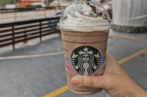 How does Frappuccino Java Chip Light Tall fit into your Daily Goals - calories, carbs, nutrition