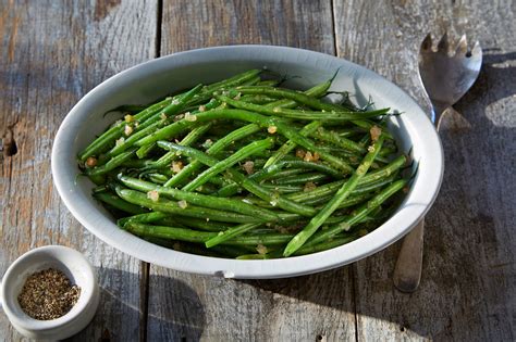 How does French Green Beans & Carrot Medley fit into your Daily Goals - calories, carbs, nutrition