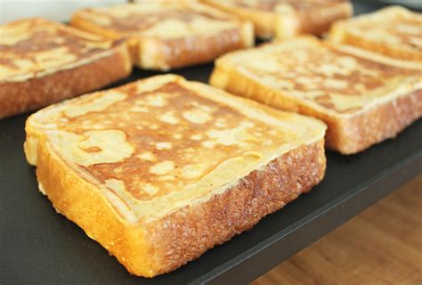 How does French Toast Bread fit into your Daily Goals - calories, carbs, nutrition