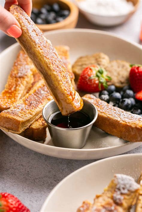 How does French Toast Sticks (WG) fit into your Daily Goals - calories, carbs, nutrition