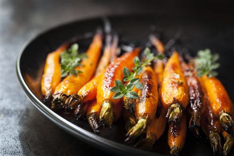 How does Fresh Baby Carrots w/Balsamic & Butter fit into your Daily Goals - calories, carbs, nutrition