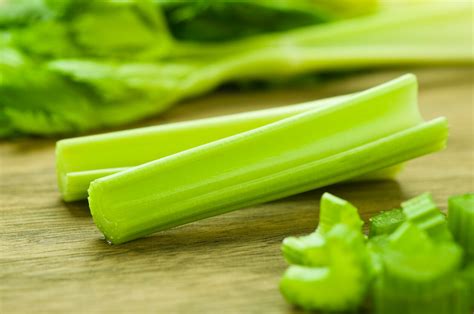 How does Fresh Celery Sticks (4962.1) fit into your Daily Goals - calories, carbs, nutrition