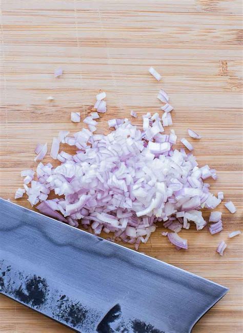 How does Fresh Chopped Shallots (63320.3) fit into your Daily Goals - calories, carbs, nutrition