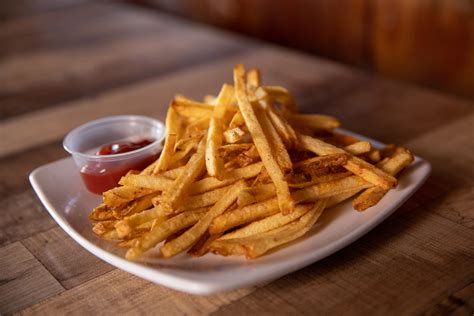 How does Fresh Cut Fries fit into your Daily Goals - calories, carbs, nutrition