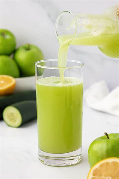 How does Fresh Green Apple Juice fit into your Daily Goals - calories, carbs, nutrition