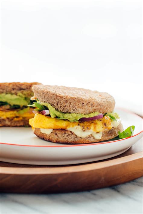 How does Fresh Vegetable Breakfast Sandwich fit into your Daily Goals - calories, carbs, nutrition