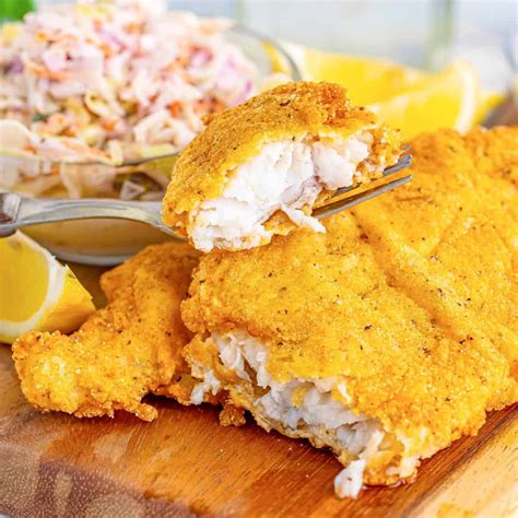 How does Fried Catfish fit into your Daily Goals - calories, carbs, nutrition