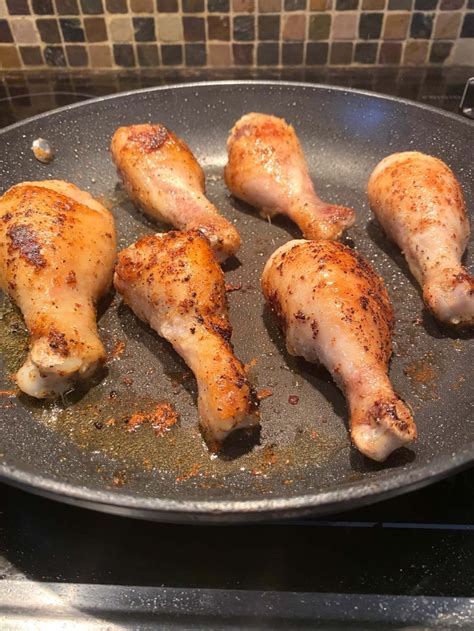 How does Fried Chicken Drumsticks fit into your Daily Goals - calories, carbs, nutrition