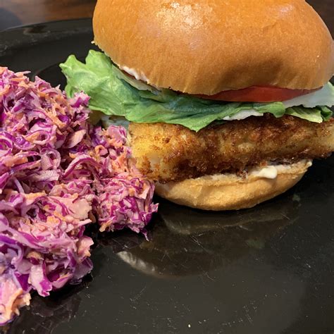 How does Fried Cod Sandwich on a Bun fit into your Daily Goals - calories, carbs, nutrition