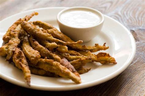 How does Fried Pickles and Okra fit into your Daily Goals - calories, carbs, nutrition