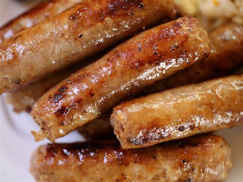 How does Fried Pork Sausages fit into your Daily Goals - calories, carbs, nutrition