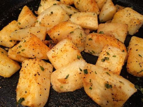 How does Fried Potato Hash Brown fit into your Daily Goals - calories, carbs, nutrition