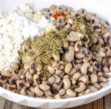 How does Fritter Black Eyed Pea 1 EA fit into your Daily Goals - calories, carbs, nutrition