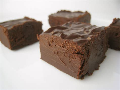 How does Frosted Chocolate Fudge fit into your Daily Goals - calories, carbs, nutrition