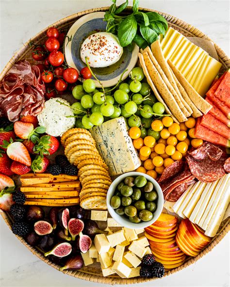 How does Fruit and Cheese Tray fit into your Daily Goals - calories, carbs, nutrition