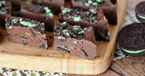 How does Fudge Dipped Mint fit into your Daily Goals - calories, carbs, nutrition