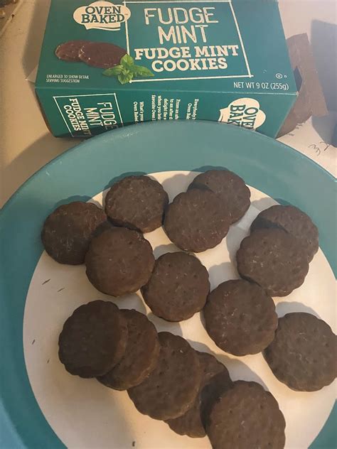 How does Fudge Mint Cookies fit into your Daily Goals - calories, carbs, nutrition