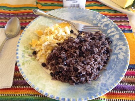 How does Gallo Pinto fit into your Daily Goals - calories, carbs, nutrition