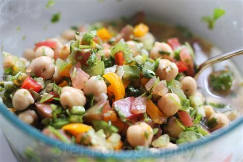 How does Garbanzo Bean Salsa fit into your Daily Goals - calories, carbs, nutrition