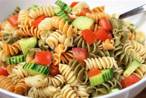 How does Garden Pasta Jazz Salad fit into your Daily Goals - calories, carbs, nutrition