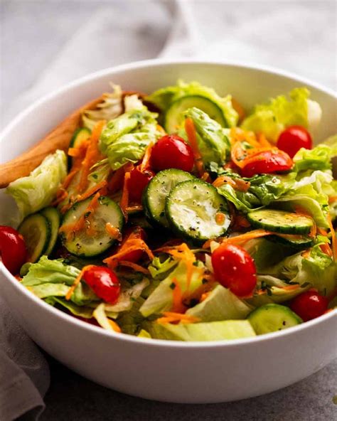 How does Garden Salad Side fit into your Daily Goals - calories, carbs, nutrition