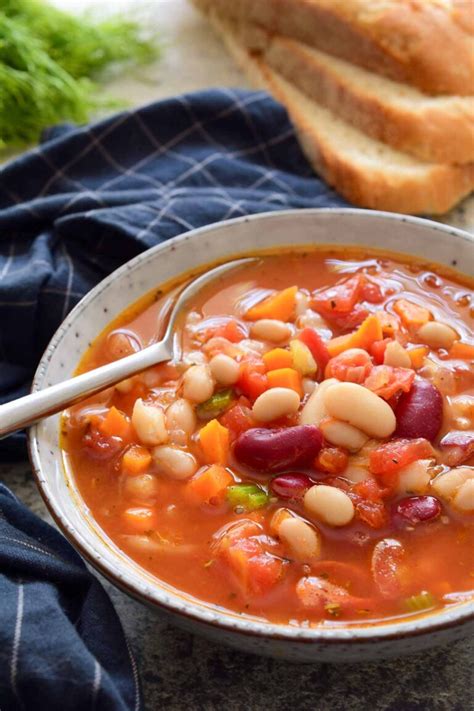 How does Garlic 3 Bean Soup fit into your Daily Goals - calories, carbs, nutrition