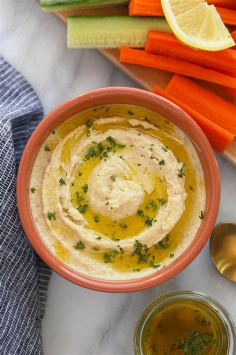 How does Garlic Hummus fit into your Daily Goals - calories, carbs, nutrition