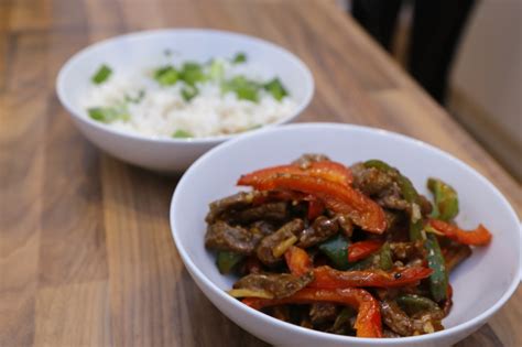 How does Garlic Orange Chili Beef, Stir Fried fit into your Daily Goals - calories, carbs, nutrition