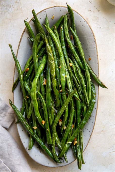 How does Garlic Roast Green Beans fit into your Daily Goals - calories, carbs, nutrition