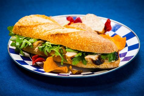 How does Garlic Rosemary Chicken Sandwich fit into your Daily Goals - calories, carbs, nutrition