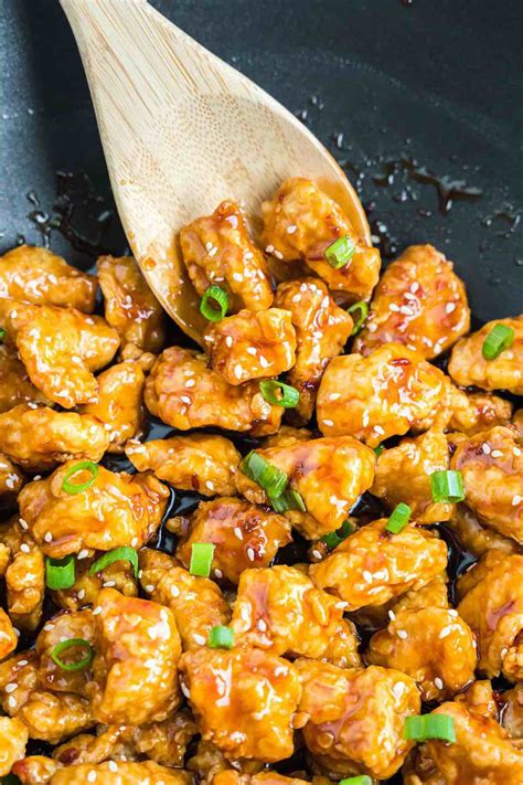 How does General Tso Chicken (10890.0) fit into your Daily Goals - calories, carbs, nutrition