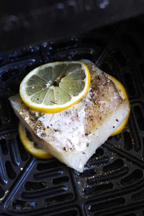 How does Ginger Lemon Cod fit into your Daily Goals - calories, carbs, nutrition