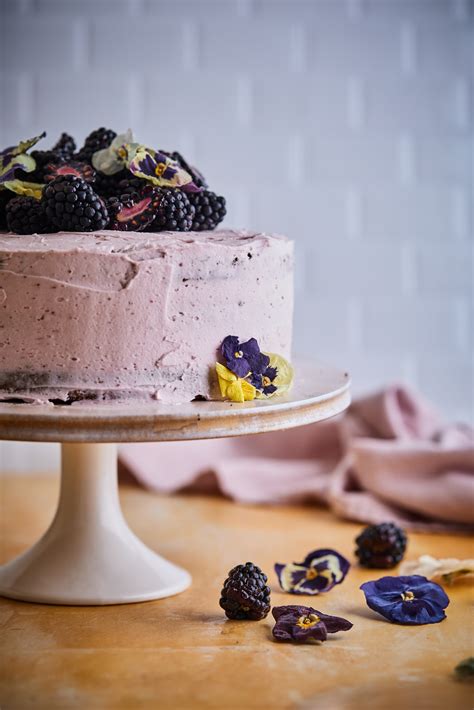 How does Gluten Free Blackberry Lemon Cake fit into your Daily Goals - calories, carbs, nutrition