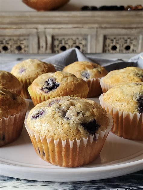 How does Gluten Free Blueberry Muffin fit into your Daily Goals - calories, carbs, nutrition