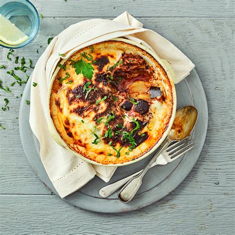 How does Go Greek Lamb Moussaka fit into your Daily Goals - calories, carbs, nutrition