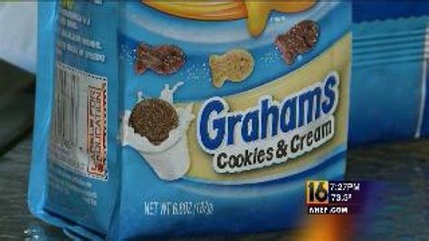 How does Goldfish Grahams Cookies and Cream fit into your Daily Goals - calories, carbs, nutrition