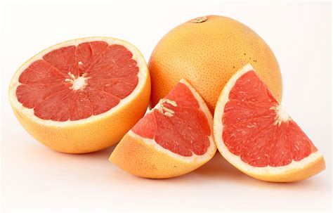 How does Grapefruit Half (1124.0) fit into your Daily Goals - calories, carbs, nutrition